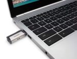 SanDisk Ultra SDDDC2 32 GB Pen Drives (Black, Silver) - Image 2